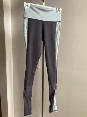 Side stripe mesh bottom leggings